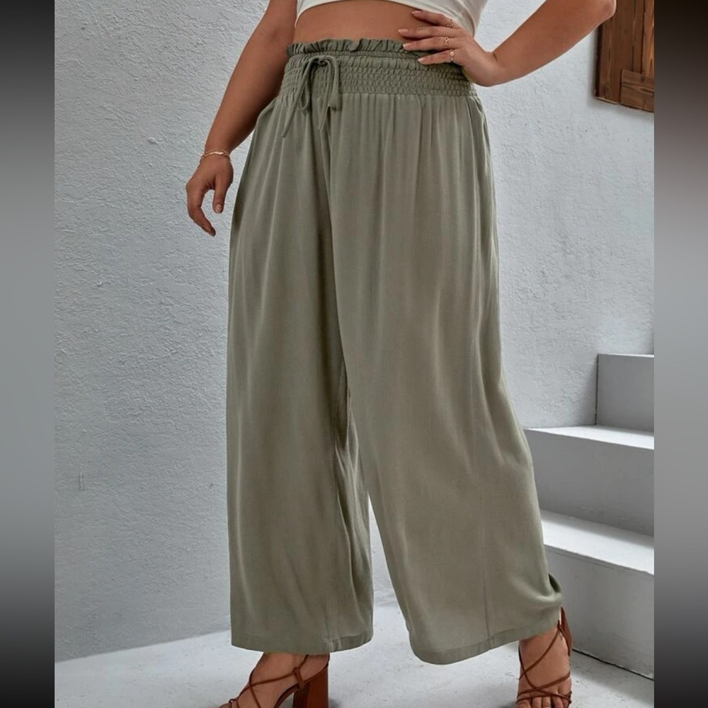 Shein curve / green lightweight linen pants